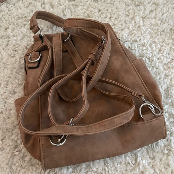 Backpack - Picture 2 of 3